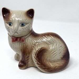 Vintage Siamese Cat Figurine Ceramic Blue Eyes Made in Brazil 5.5” Home Decor